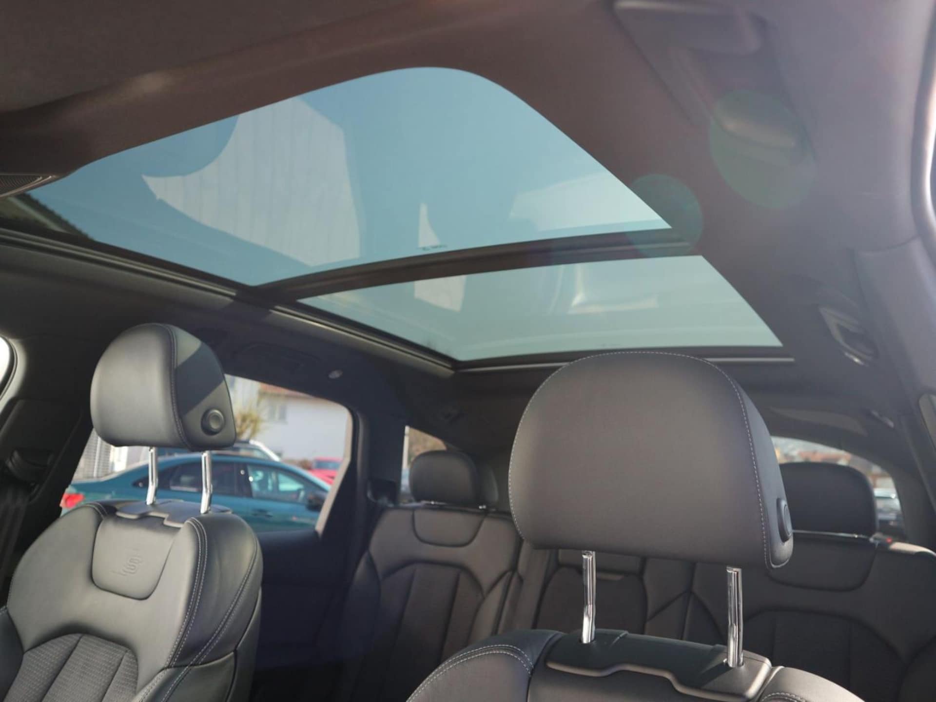 Audi Q7 SUV TFSI e S line