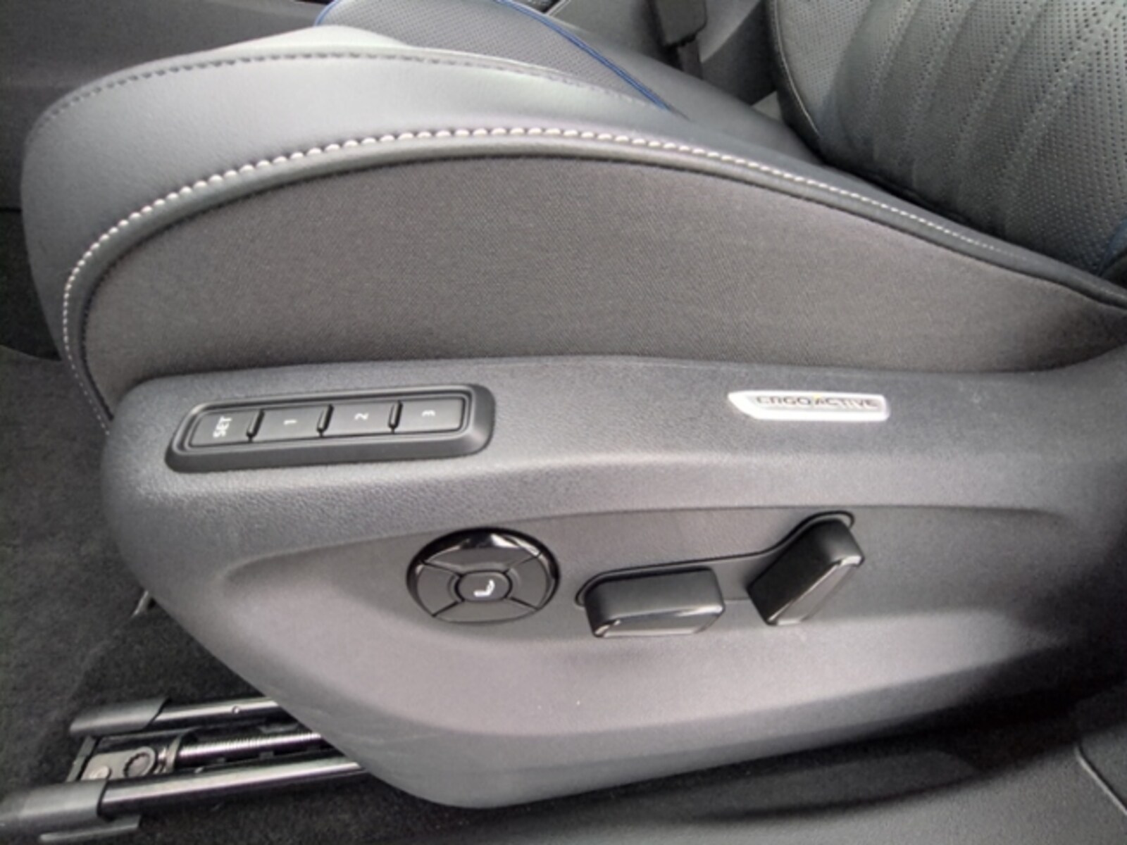 Volkswagen Tiguan – Bild 12
