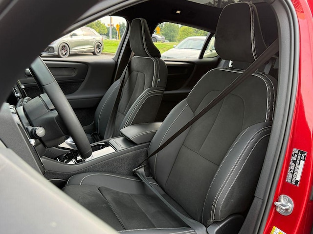 2023 Volvo C40 Recharge Pure Electric