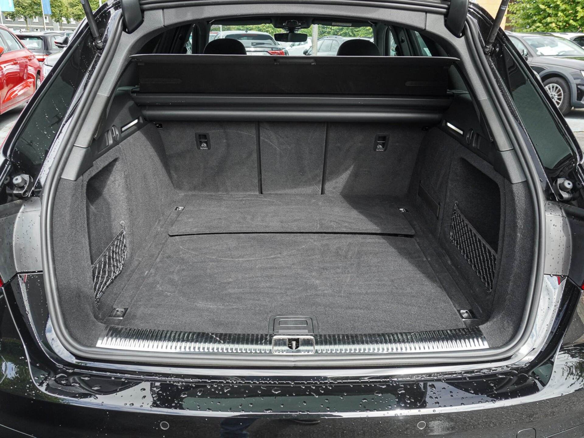 Audi A4 Avant S line