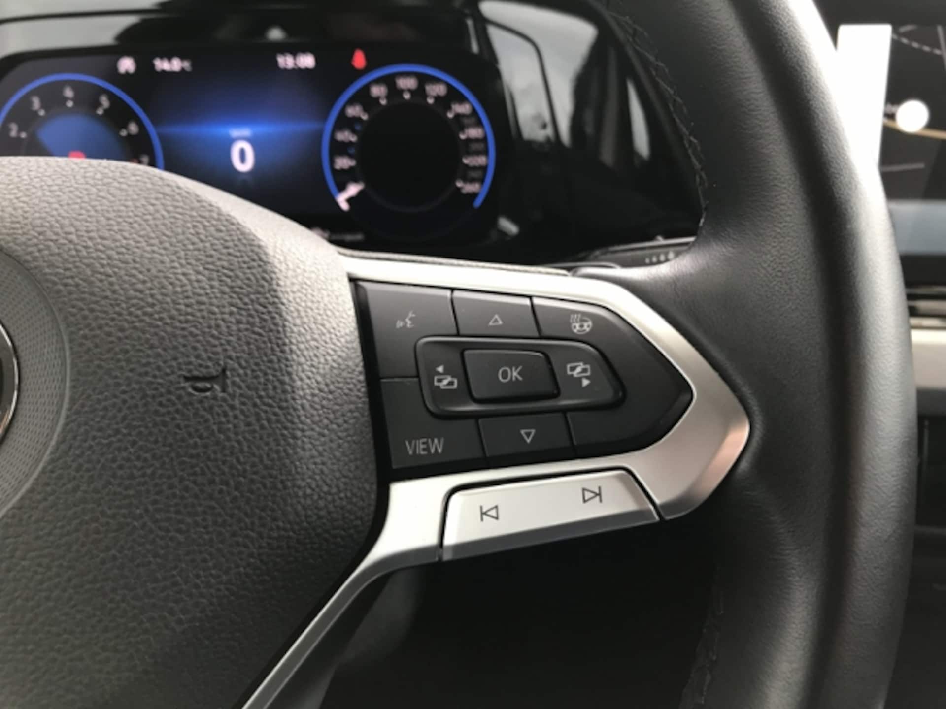 Volkswagen Golf Variant Life