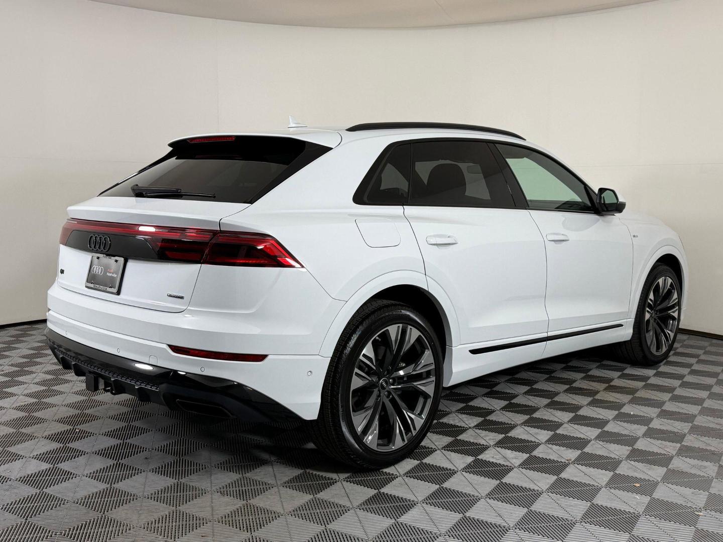 2026 Audi Q8 Premium Plus - Photo 9