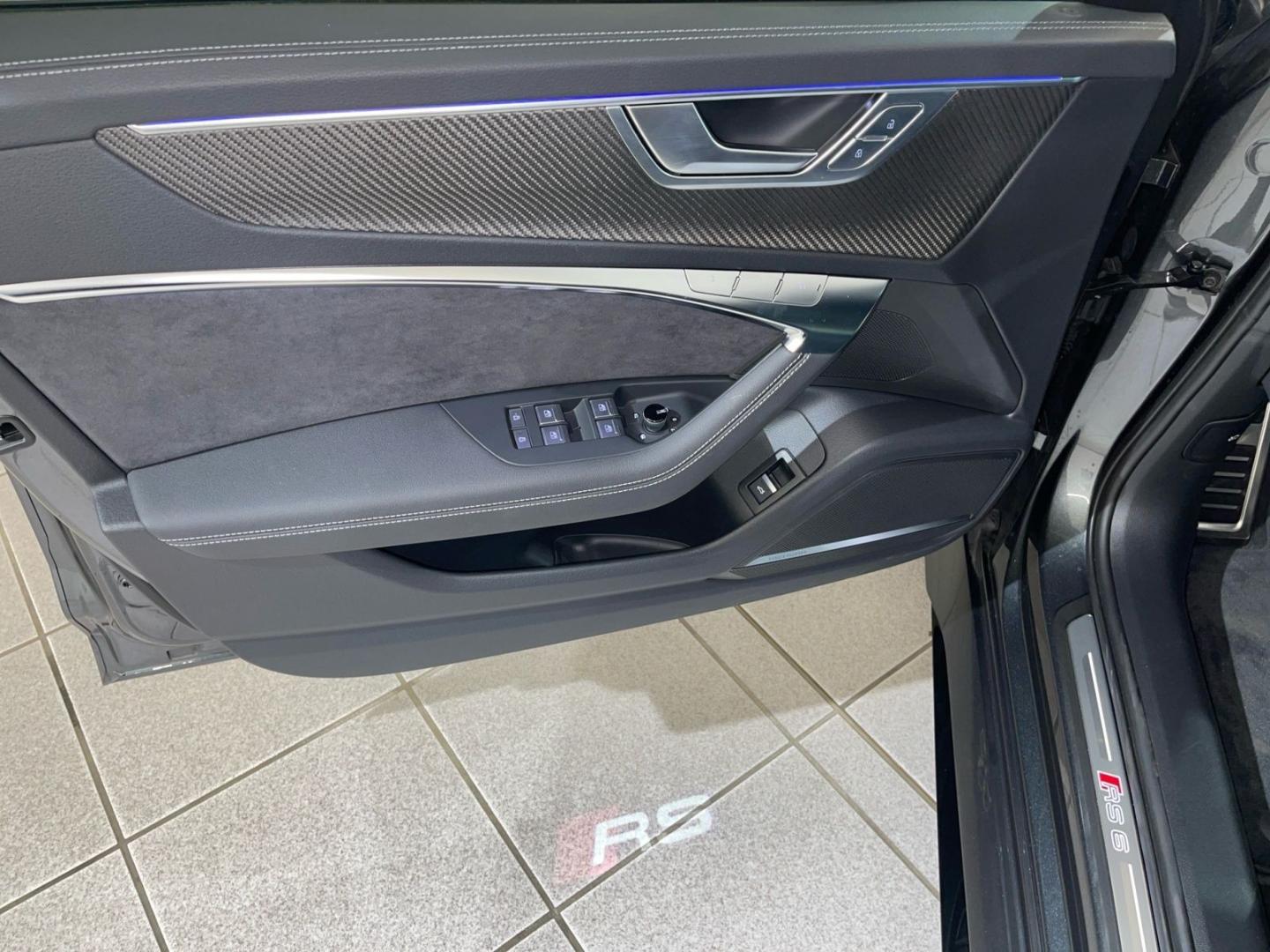 Image about Audi RS 6 Avant TFSI quattro tiptronic