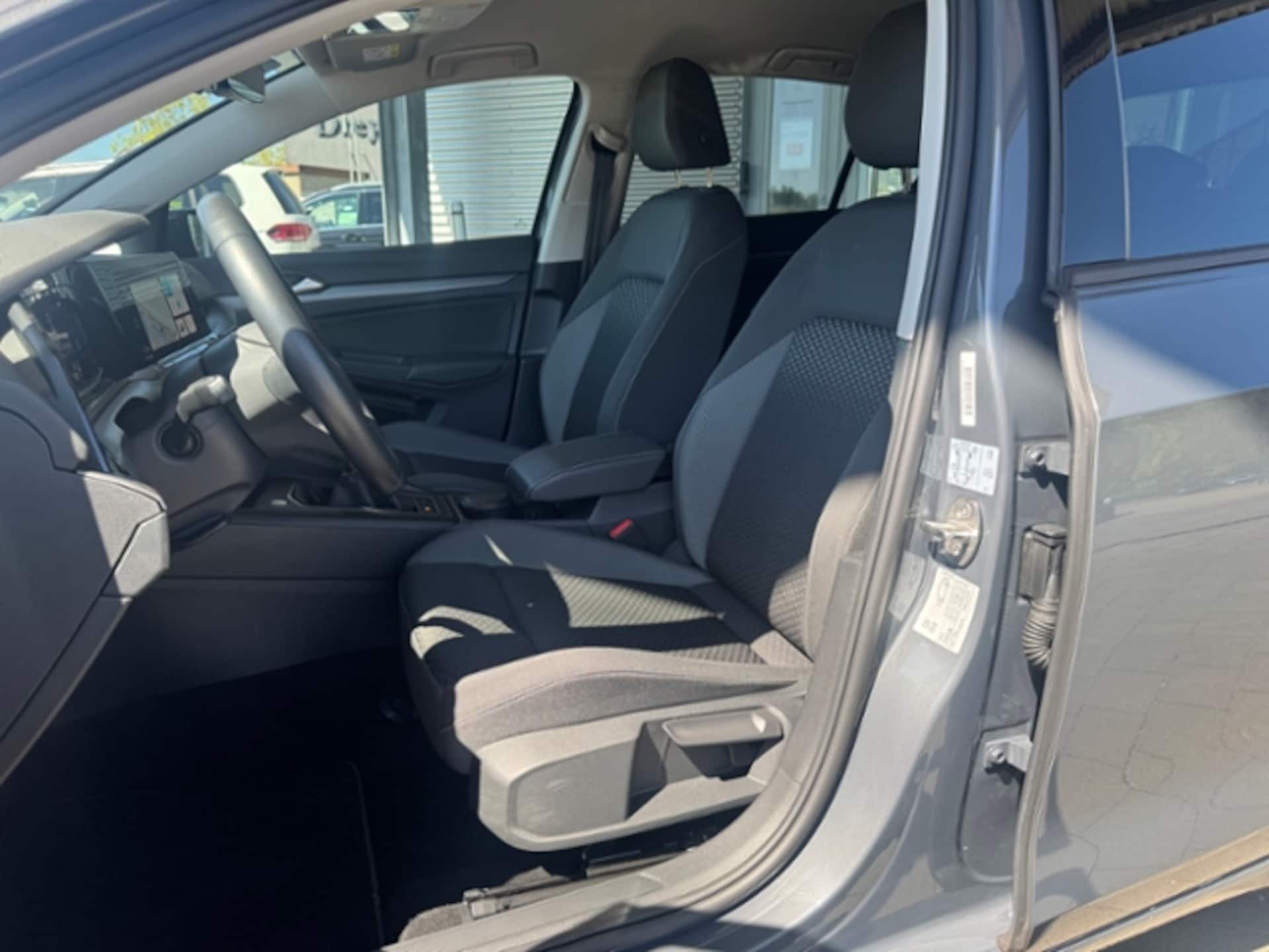 Volkswagen Golf Active