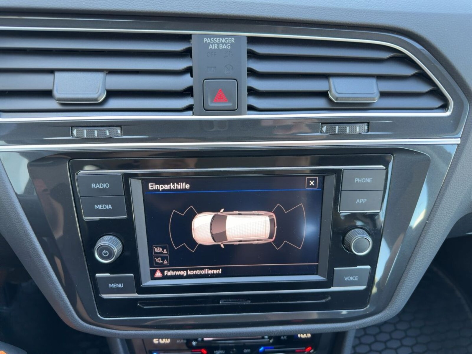 Volkswagen Tiguan – Bild 16