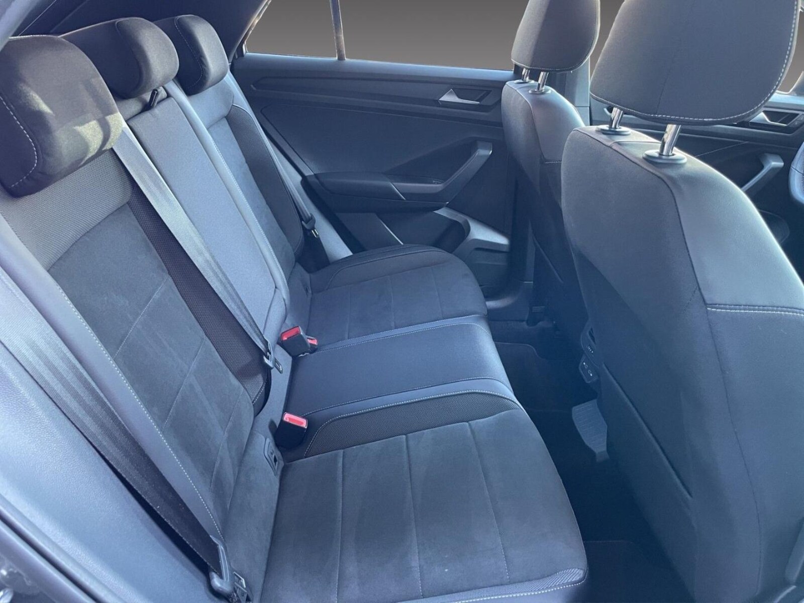 Volkswagen T-Roc – Bild 12