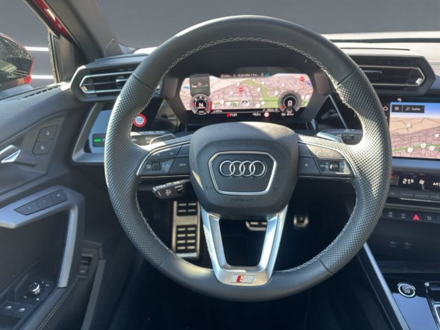 Bild über Audi A3 Limousine TDI S tronic - für weitere Informationen kontaktieren Sie den Audi Partner