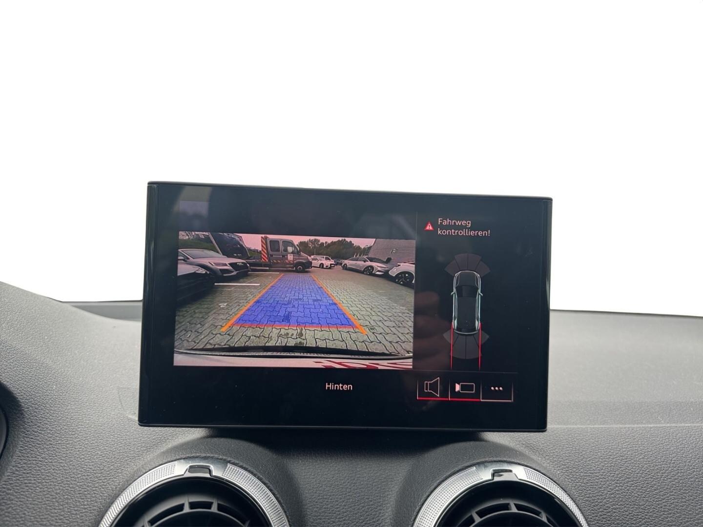 Bild über Audi Q2 advanced 35 TFSI S tronic - für weitere Informationen kontaktieren Sie den Audi Partner