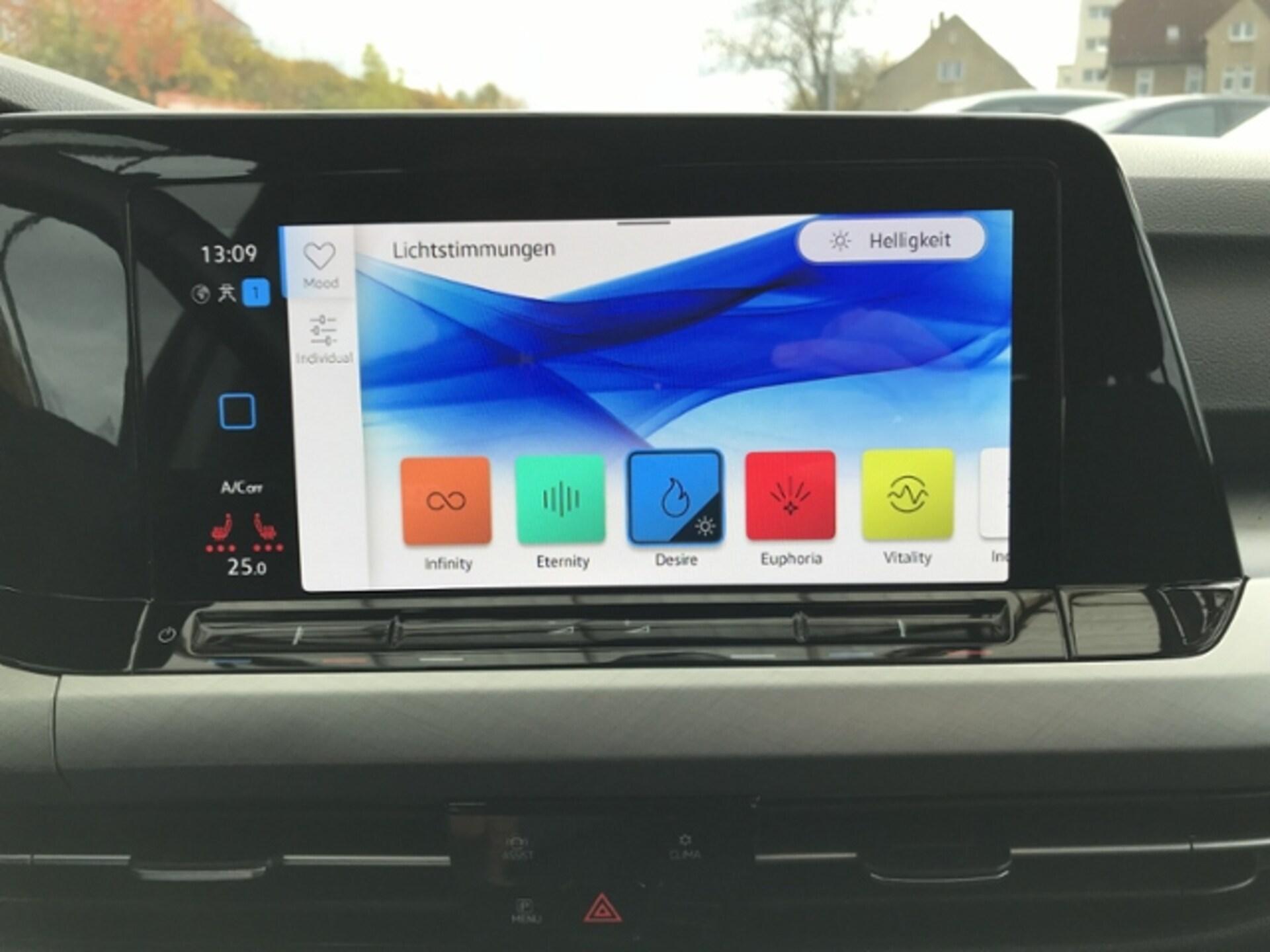 Volkswagen Golf Variant Life