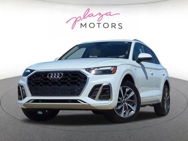 2023 Audi Q5 45 Premium Plus's photo
