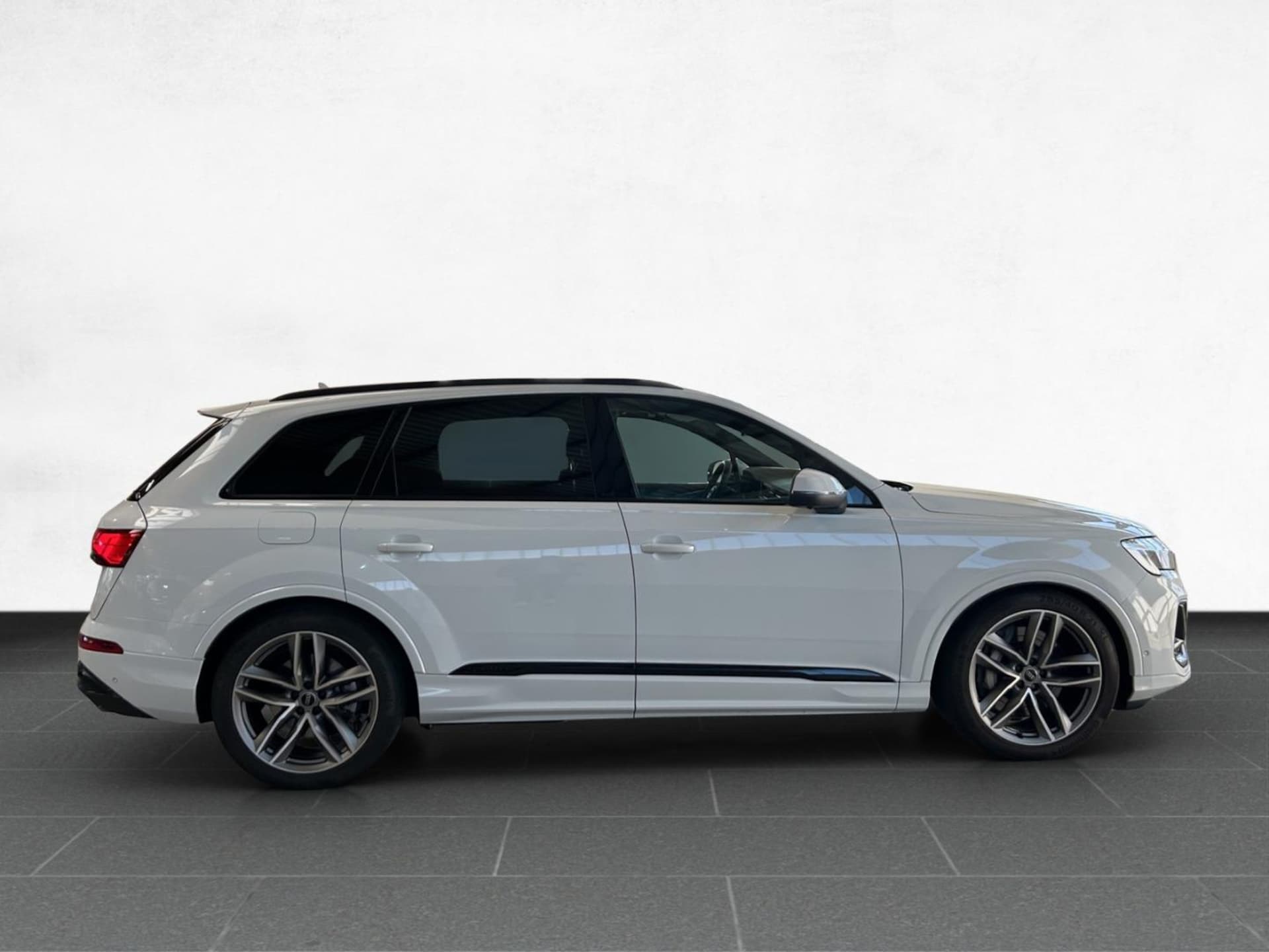 Audi Q7 SUV TFSI e S line