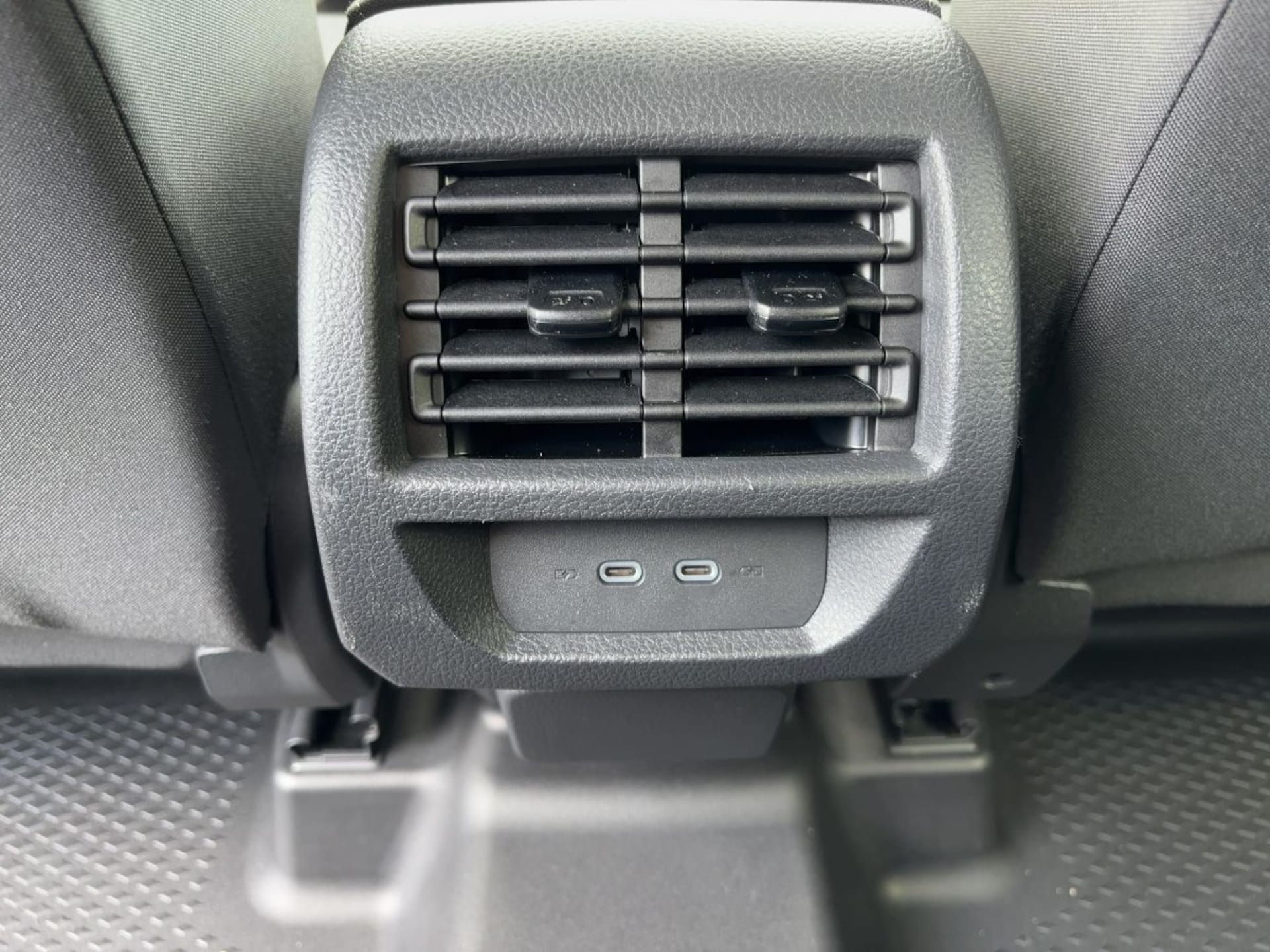 Volkswagen Caddy Maxi Basis-Modell