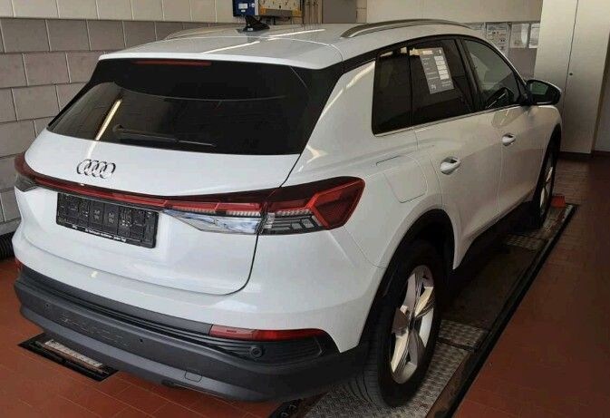 Image about Audi Q4 e-tron 40 e-tron