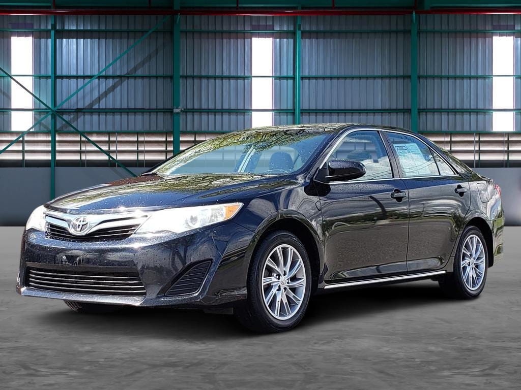 2014 Toyota Camry 2.5 Auto LE's photo