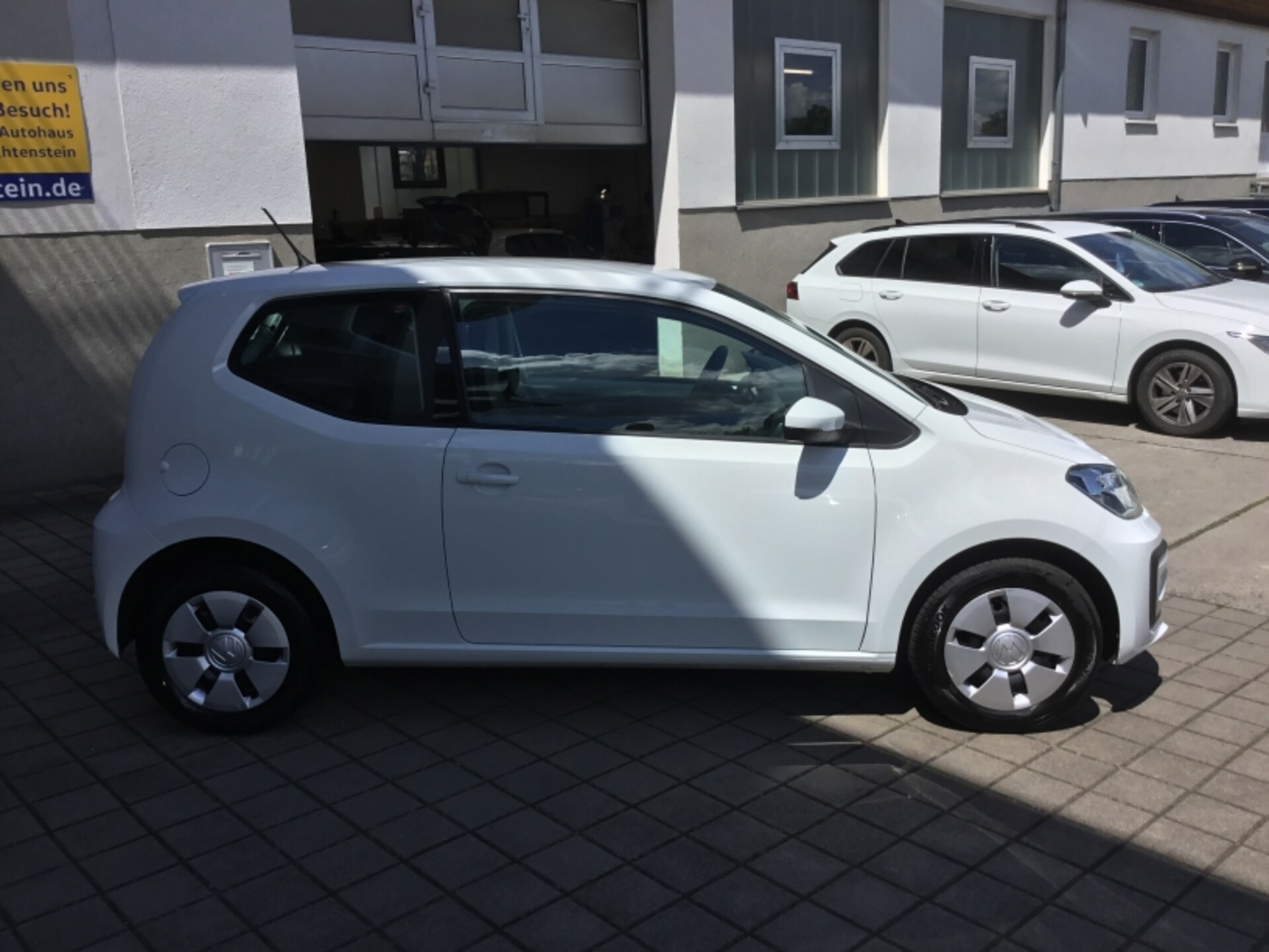 Volkswagen up! move up!