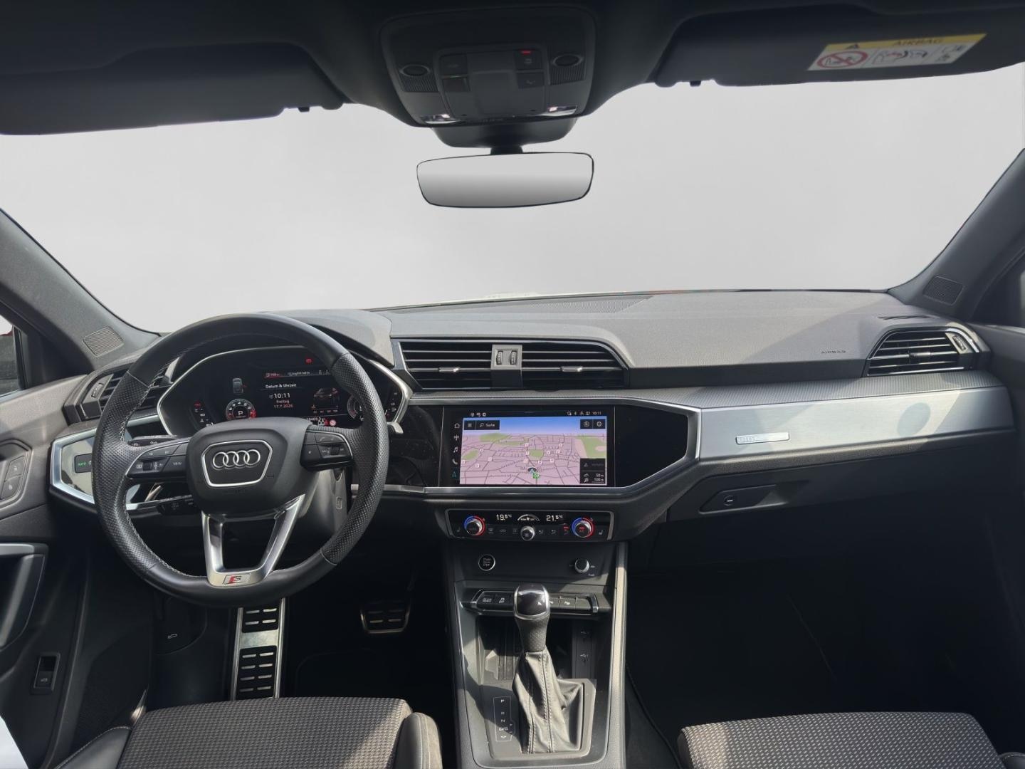 Bild über Audi Q3 Sportback S line 35 TFSI S tronic - für weitere Informationen kontaktieren Sie den Audi Partner