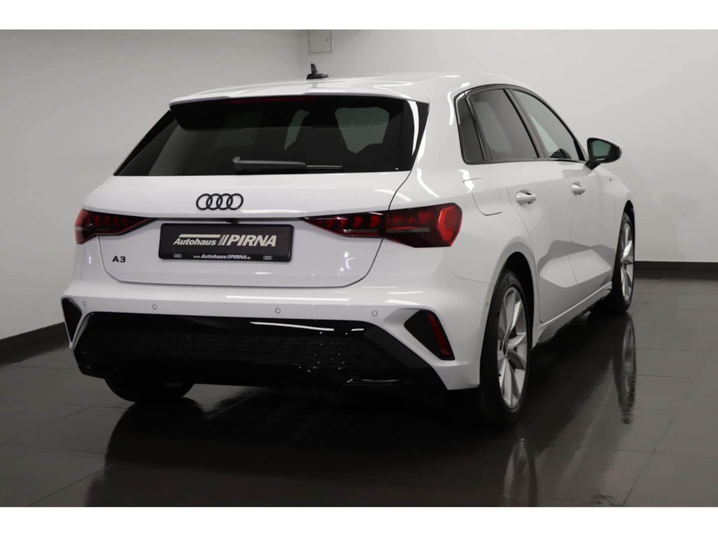 Bild über Audi A3 Sportback TFSI 110 kW S tronic - für weitere Informationen kontaktieren Sie den Audi Partner