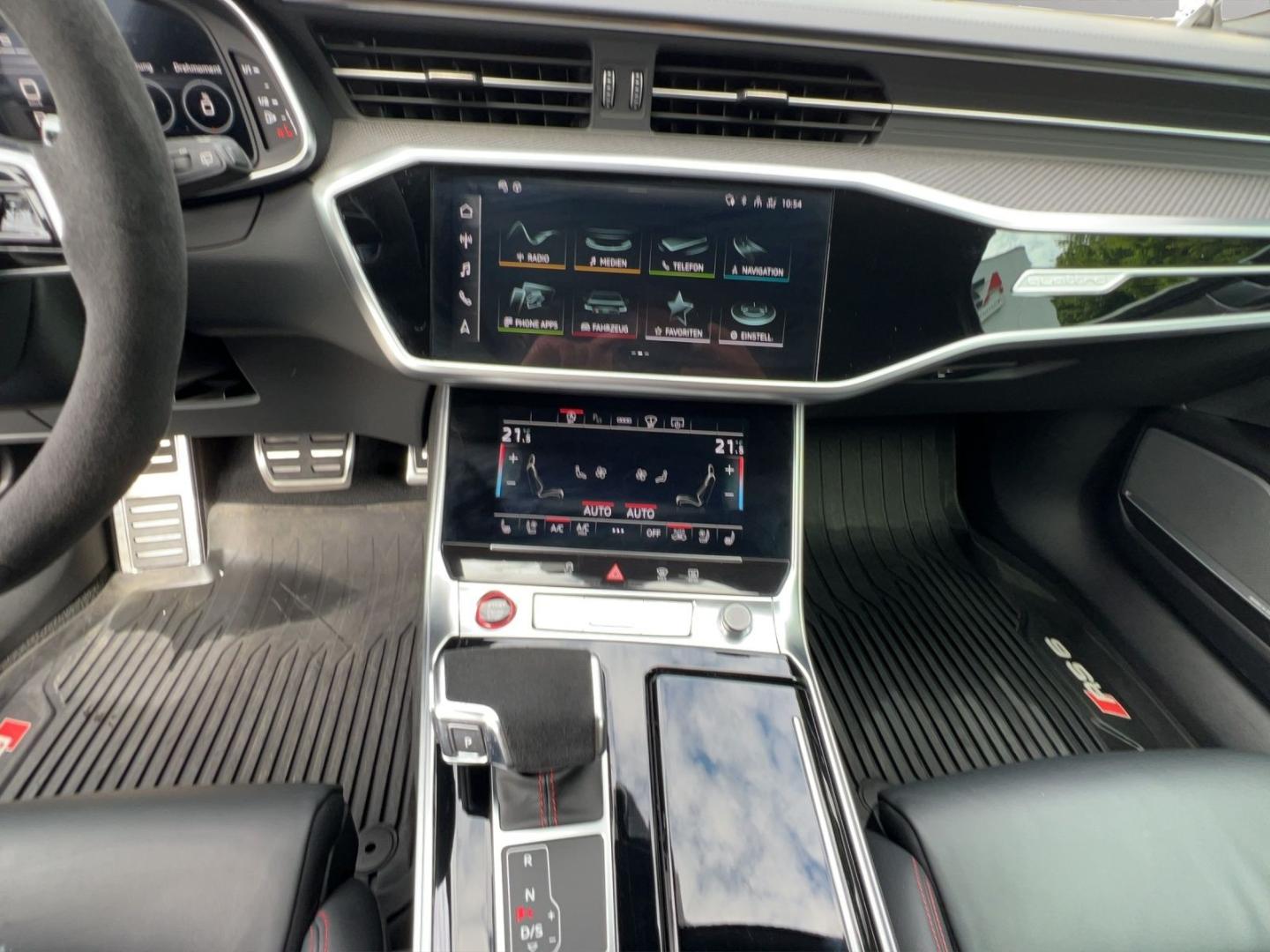 Image about Audi RS 6 Avant performance TFSI quattro tiptronic