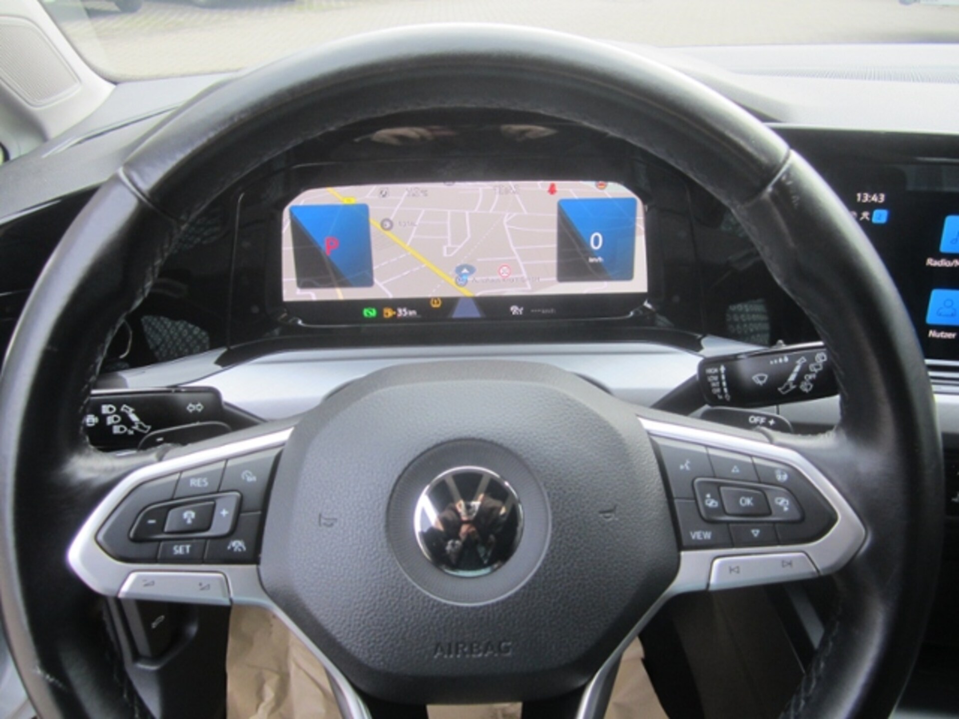 Volkswagen Golf Variant Life