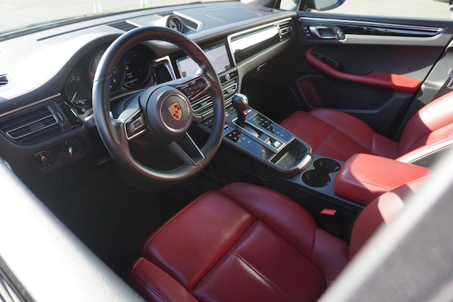 2024 Porsche Macan