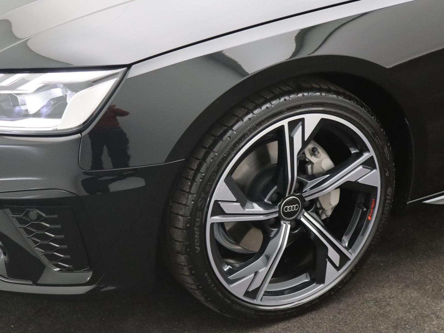 Image about Audi A4 Avant S line 40 TDI S tronic