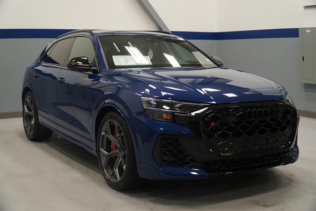 2026 Audi RS Q8 -'s photo
