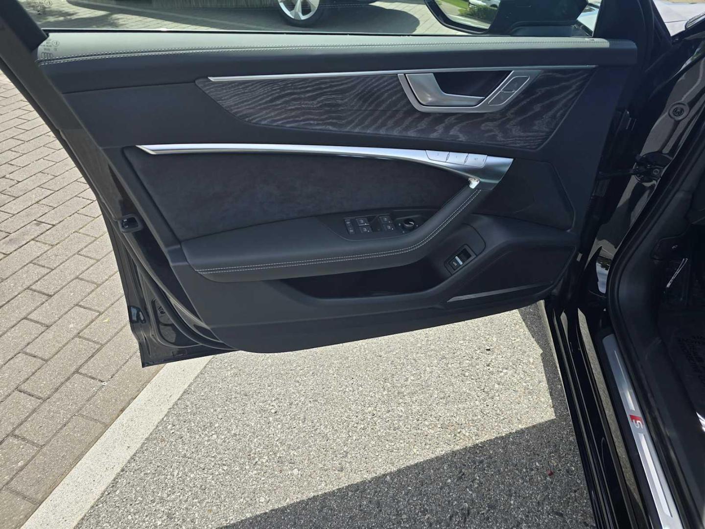2025 Audi A6 Prestige - Photo 24