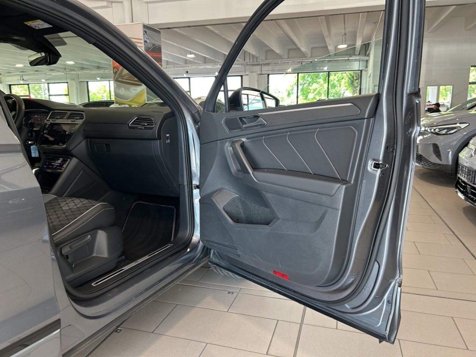Volkswagen Tiguan Allspace – Bild 21