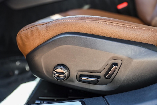 2025 Volvo V60 Cross Country 22