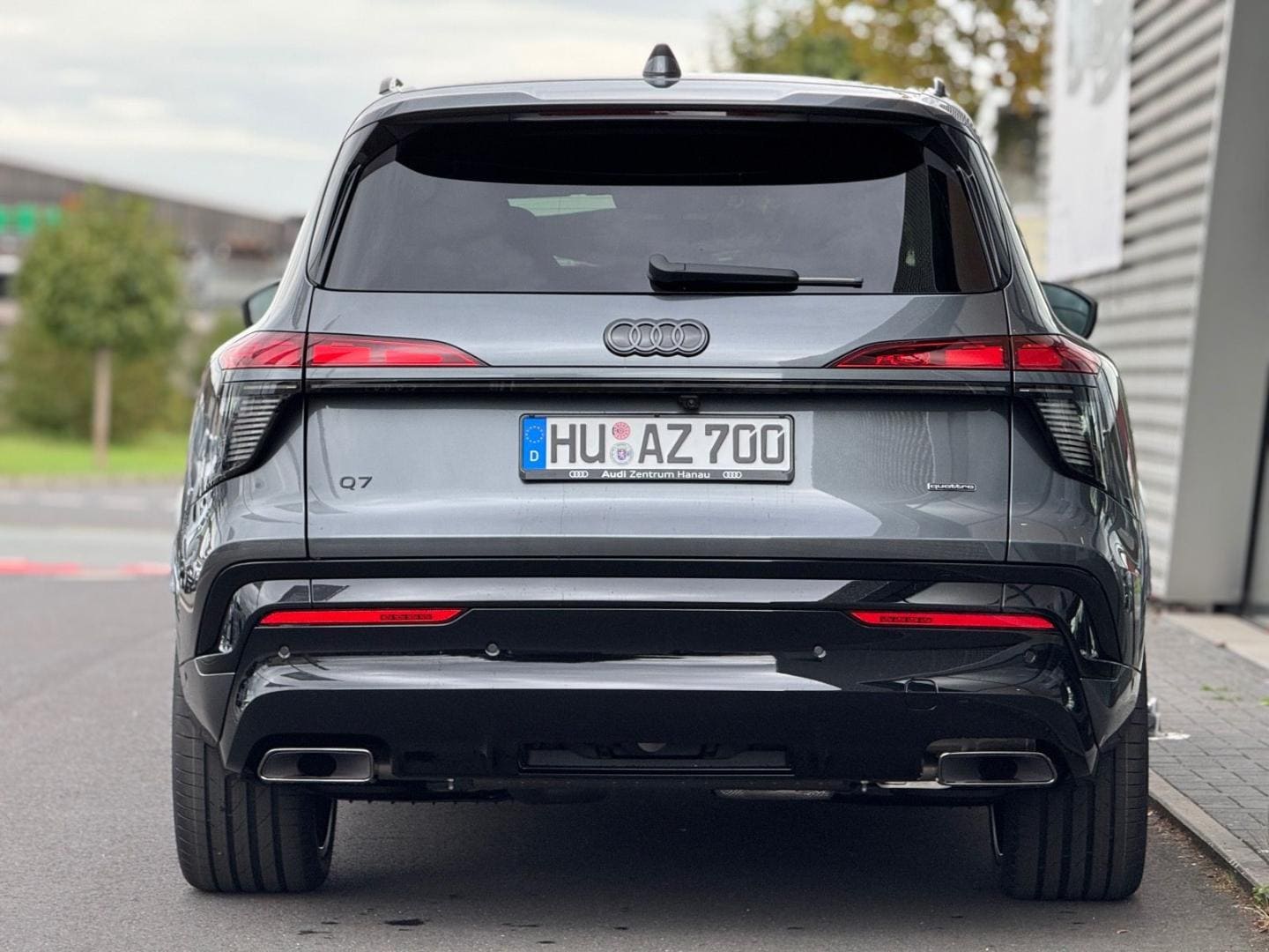 Bild über Audi Q7 SUV TDI quattro 220 kW tiptronic - für weitere Informationen kontaktieren Sie den Audi Partner
