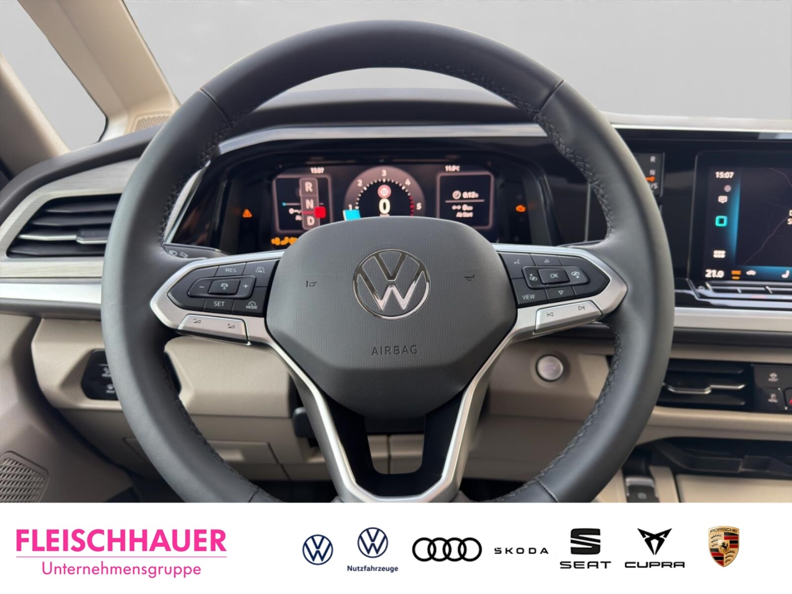 Volkswagen Multivan Langversion – Bild 7