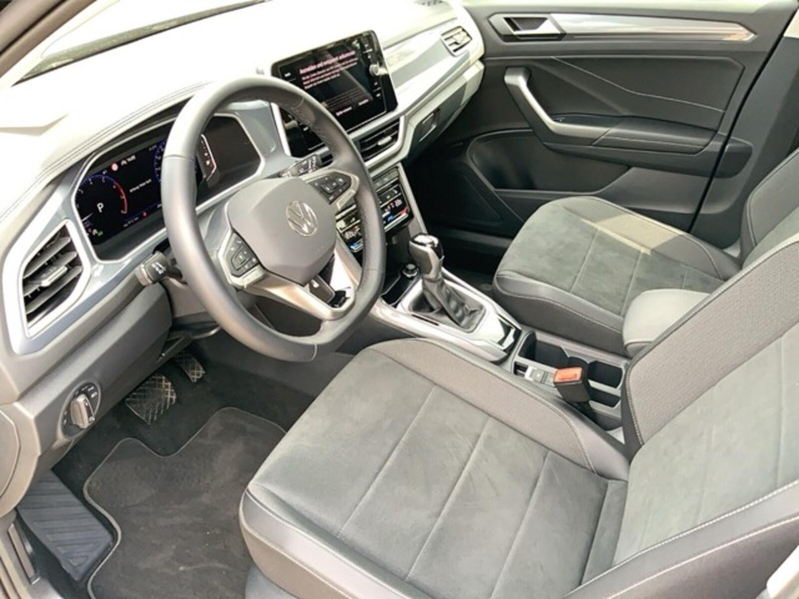 Volkswagen T-Roc – Bild 8