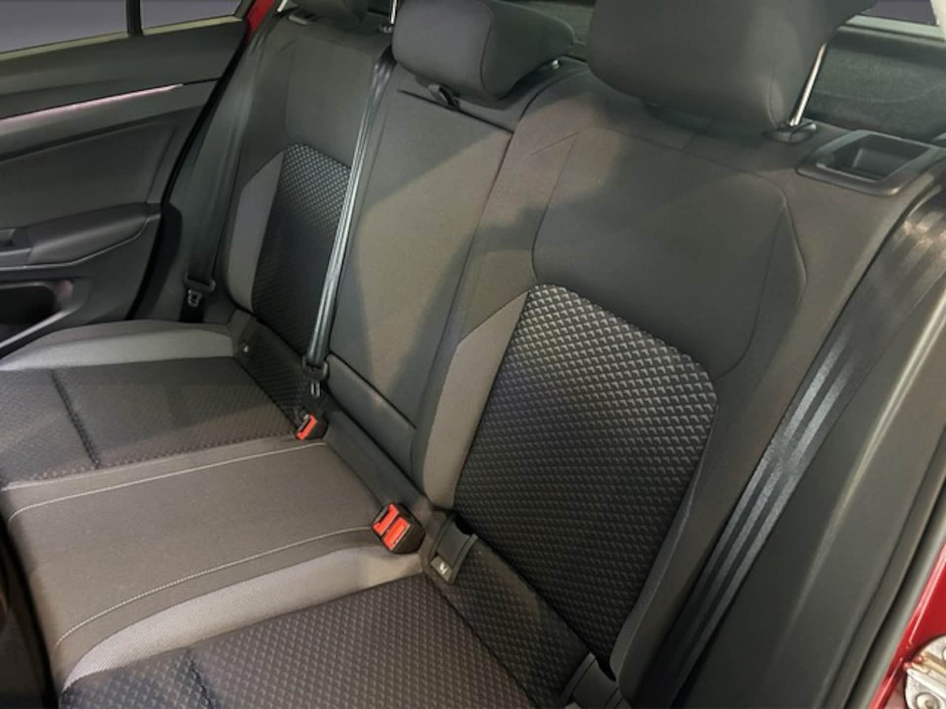 Volkswagen Golf Active
