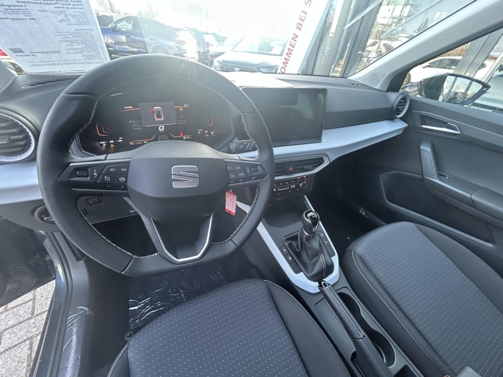 SEAT Arona – Bild 10