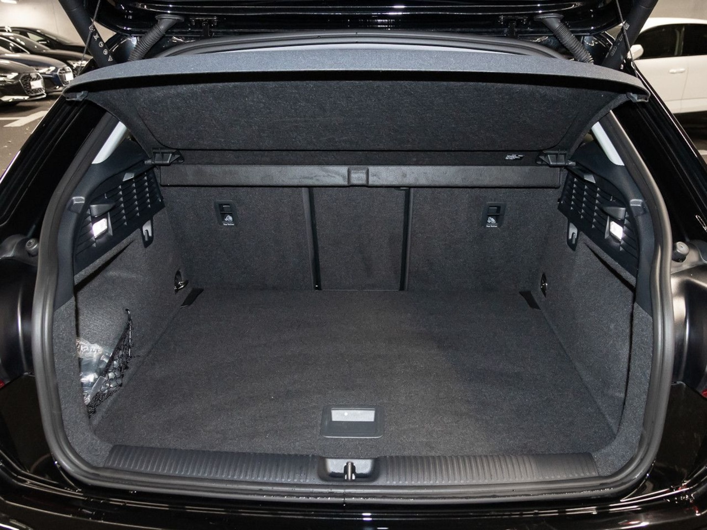 Bild über Audi Q2 advanced 40 TFSI quattro S tronic - für weitere Informationen kontaktieren Sie den Audi Partner