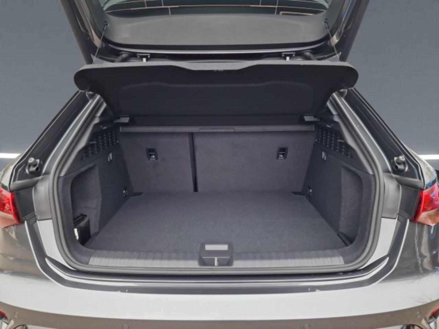 Bild über Audi A3 Sportback TDI S tronic - für weitere Informationen kontaktieren Sie den Audi Partner