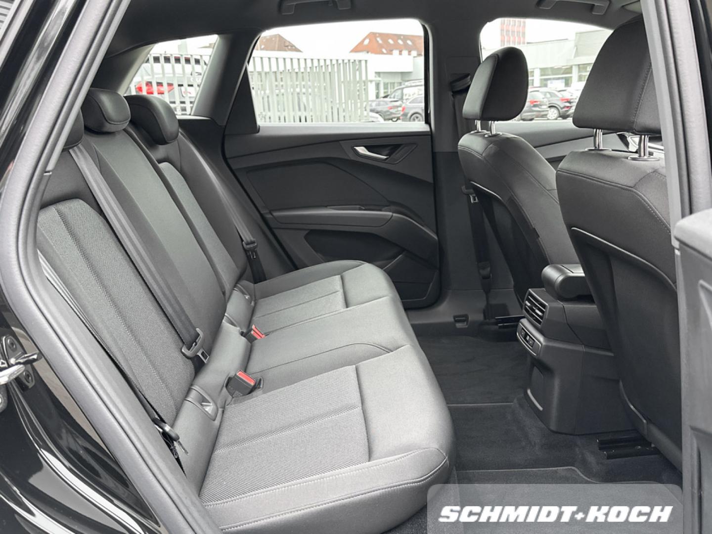 Image about Audi Q4 e-tron 35 e-tron