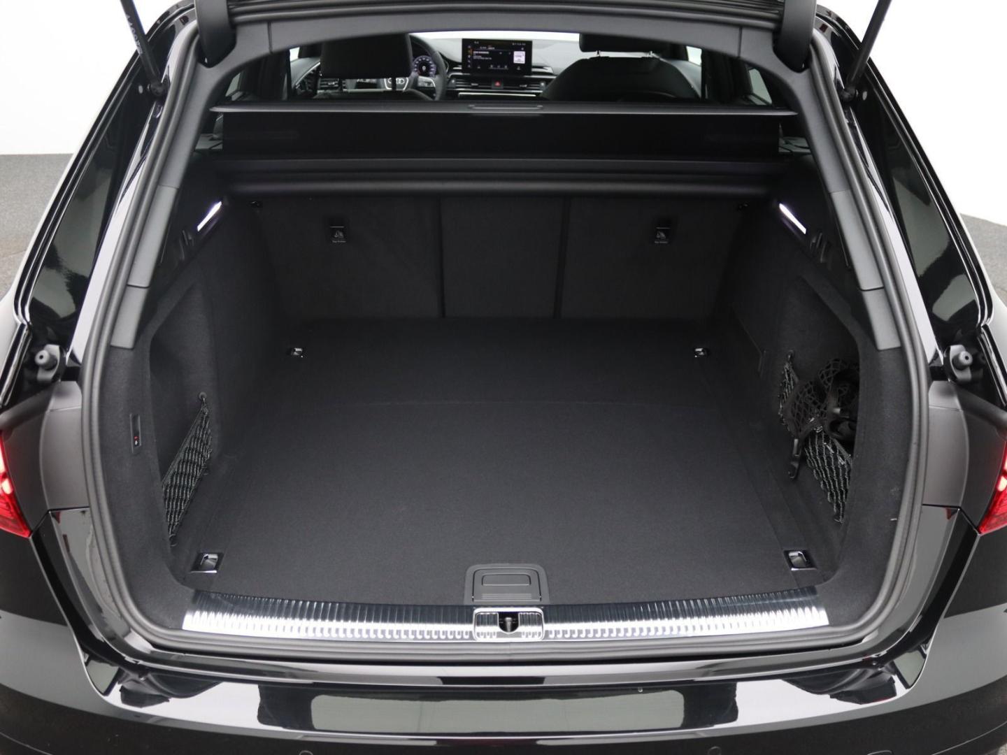 Image about Audi A4 Avant S line 40 TDI S tronic