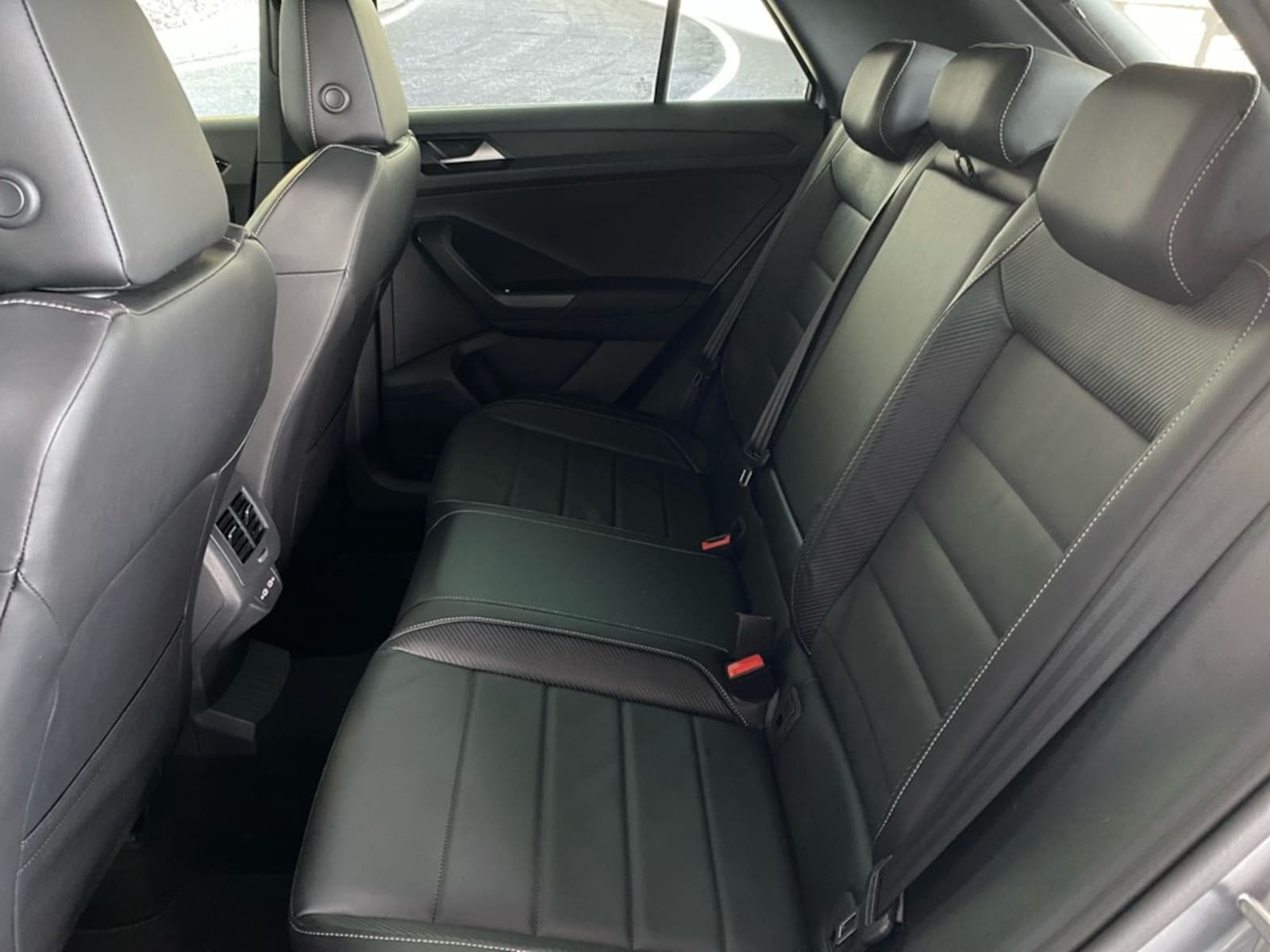 Volkswagen T-Roc – Bild 8