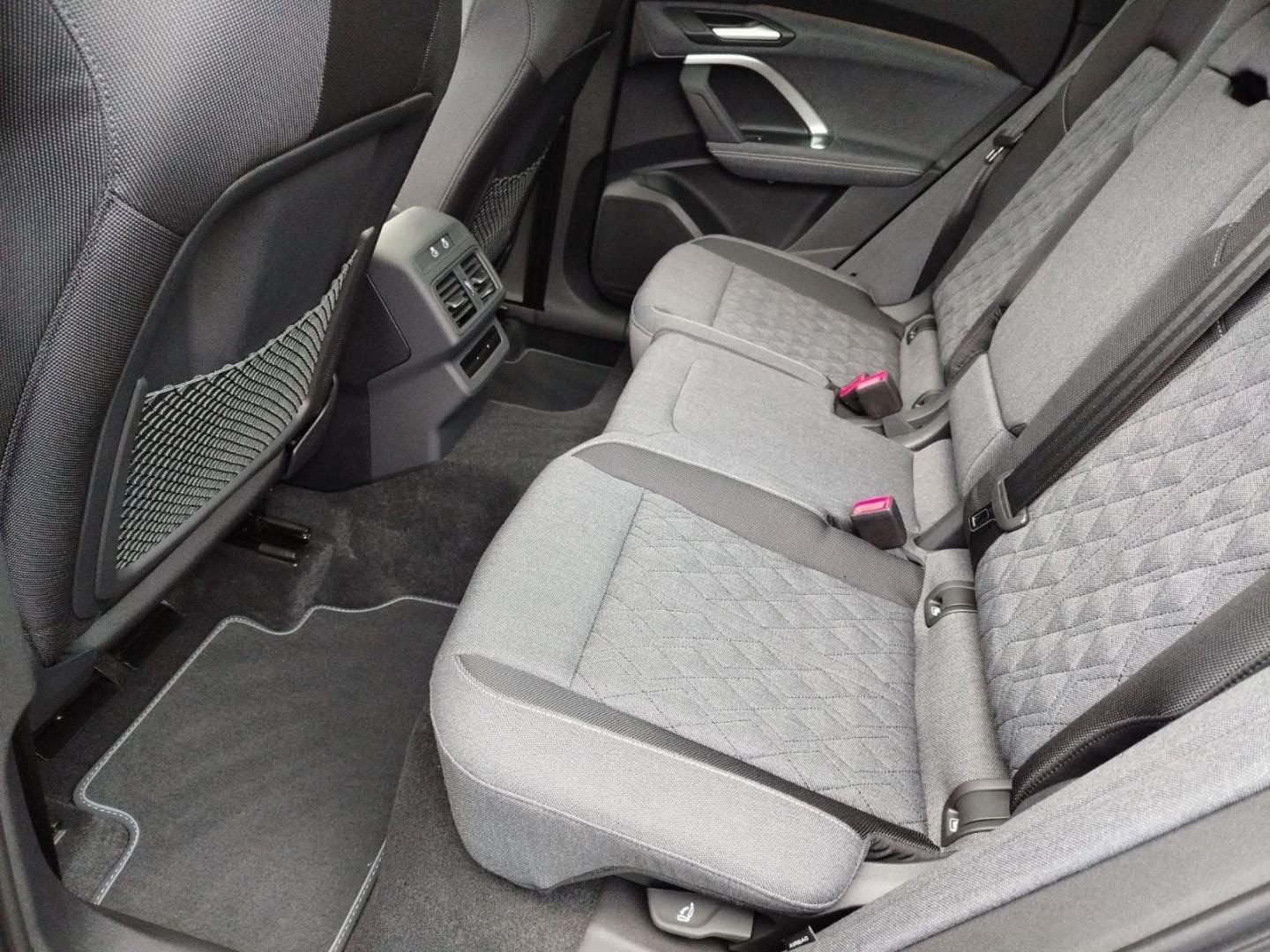 Bild über Audi Q5 SUV TDI quattro 150 kW S tronic - für weitere Informationen kontaktieren Sie den Audi Partner