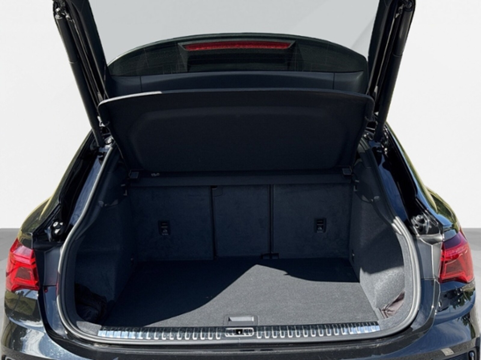 Audi Q3 Sportback – Bild 11