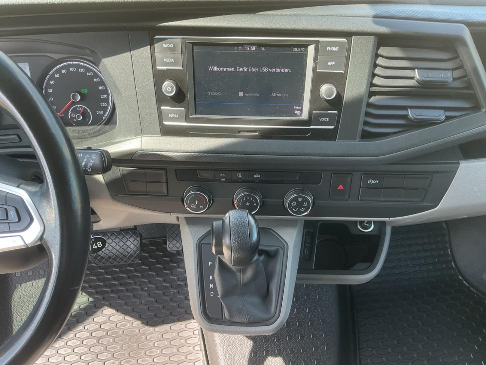 Volkswagen T6.1 Transporter Kombi langer Radstand