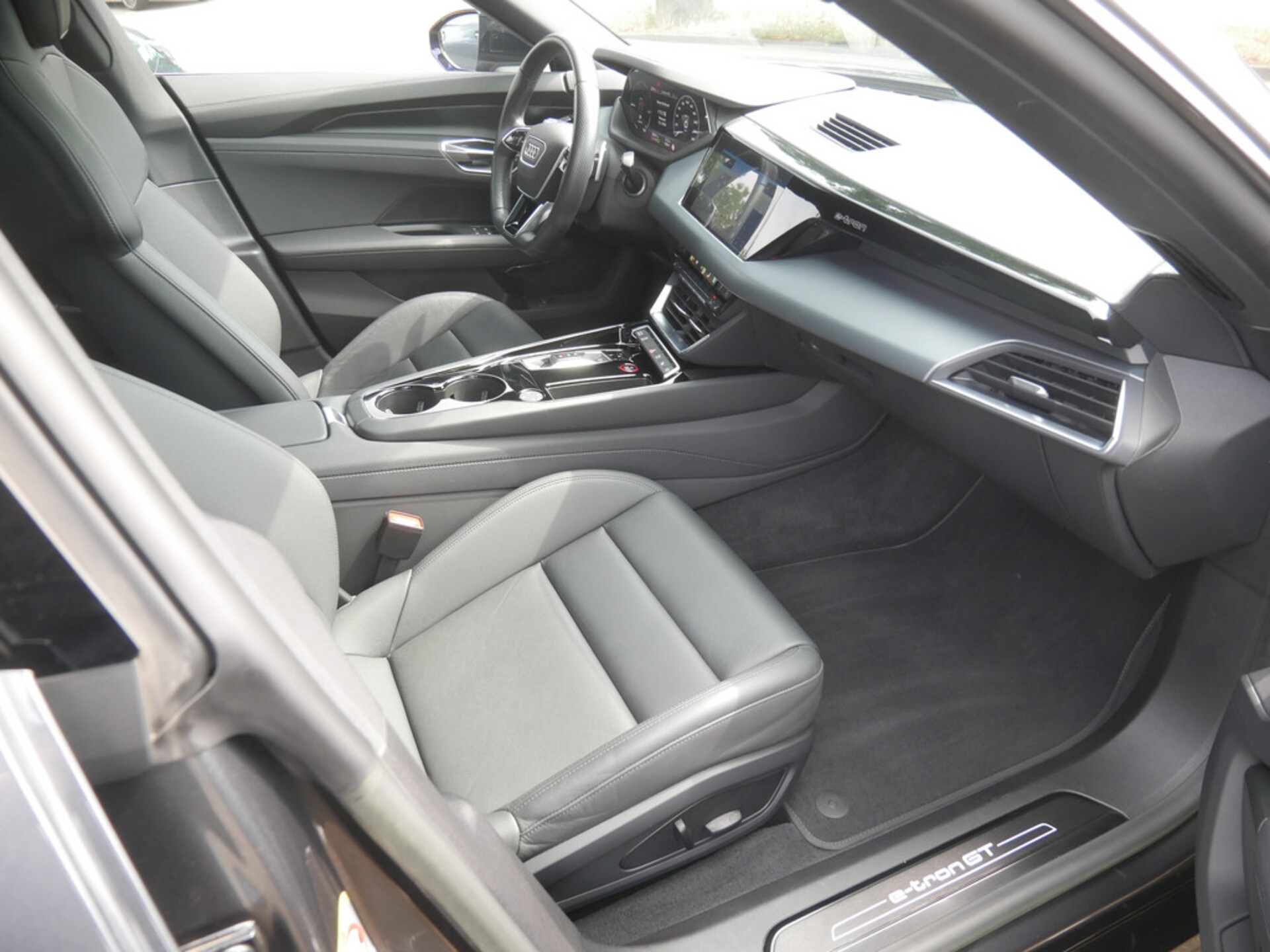 Audi e-tron GT quattro