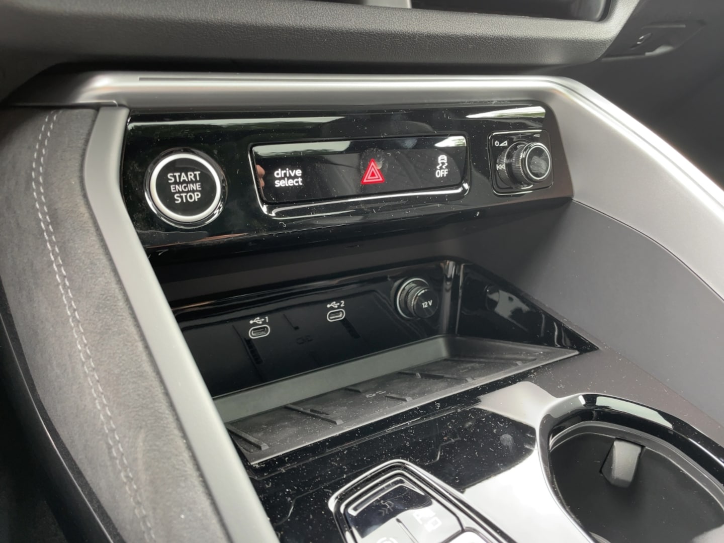 Bild über Audi Q5 SUV TFSI quattro 150 kW S tronic - für weitere Informationen kontaktieren Sie den Audi Partner