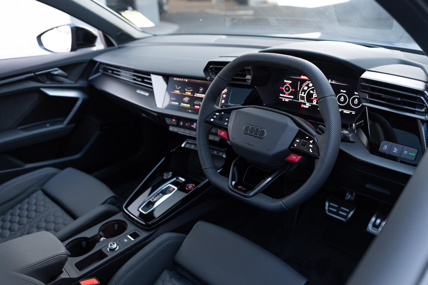 Image about Audi RS 3 Sportback TFSI quattro S tronic
