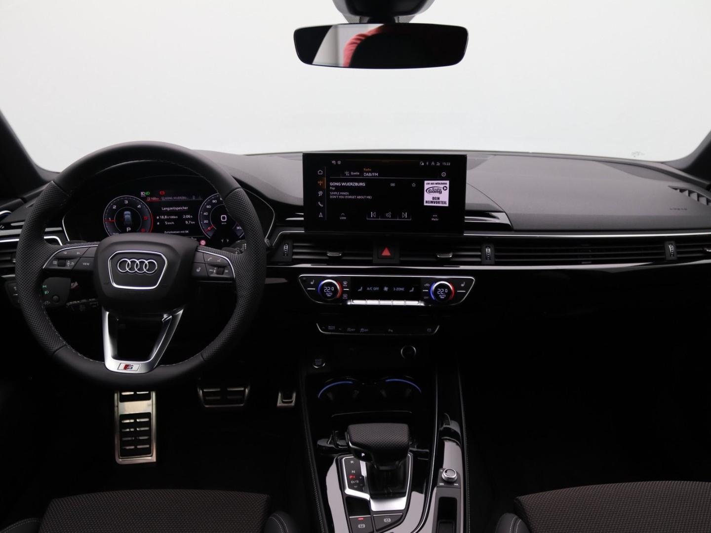Image about Audi A4 Avant S line 40 TDI S tronic