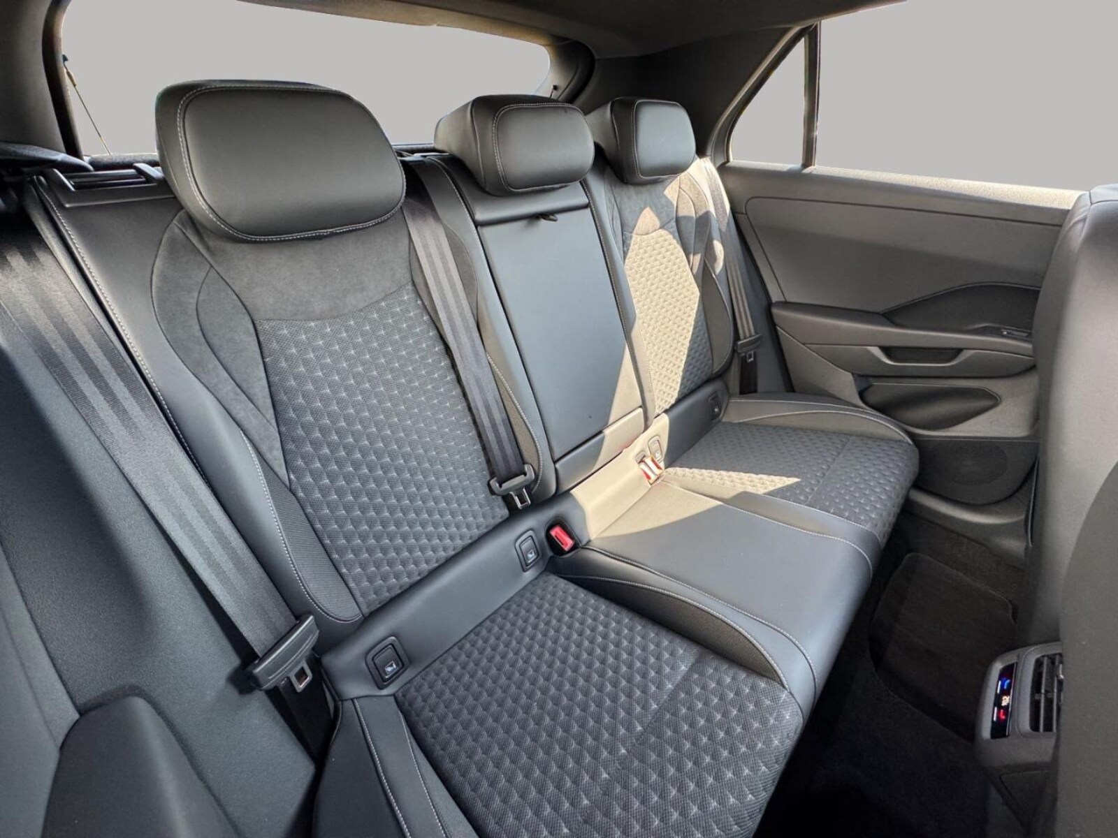 Volkswagen T-Roc – Bild 15