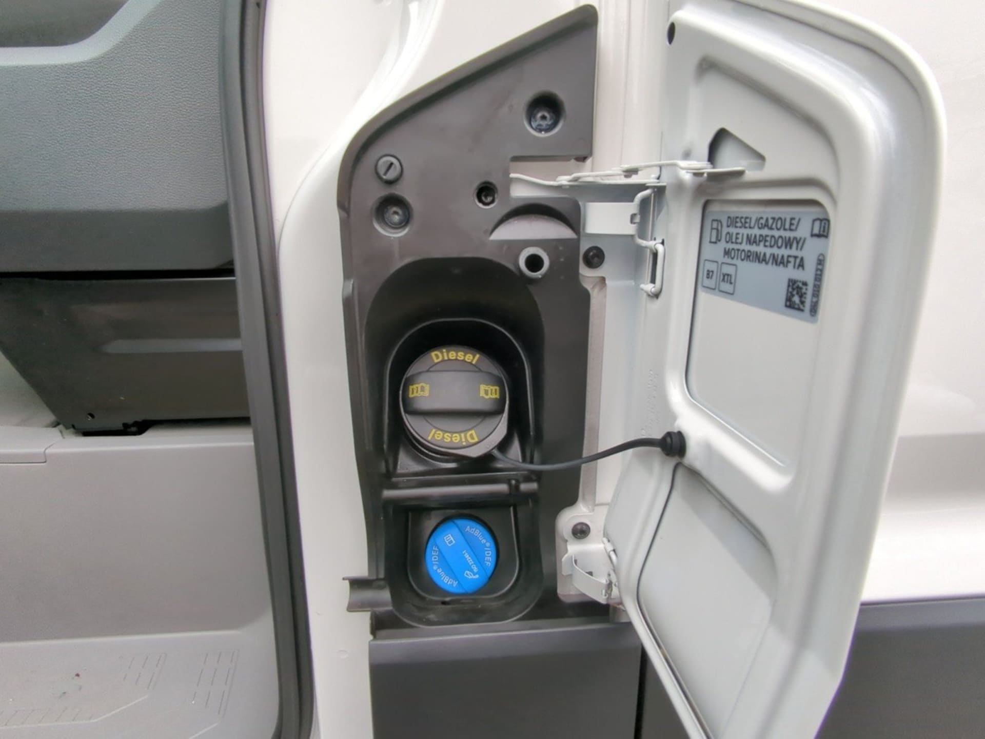 Volkswagen Crafter Kasten mittlerer Radstand