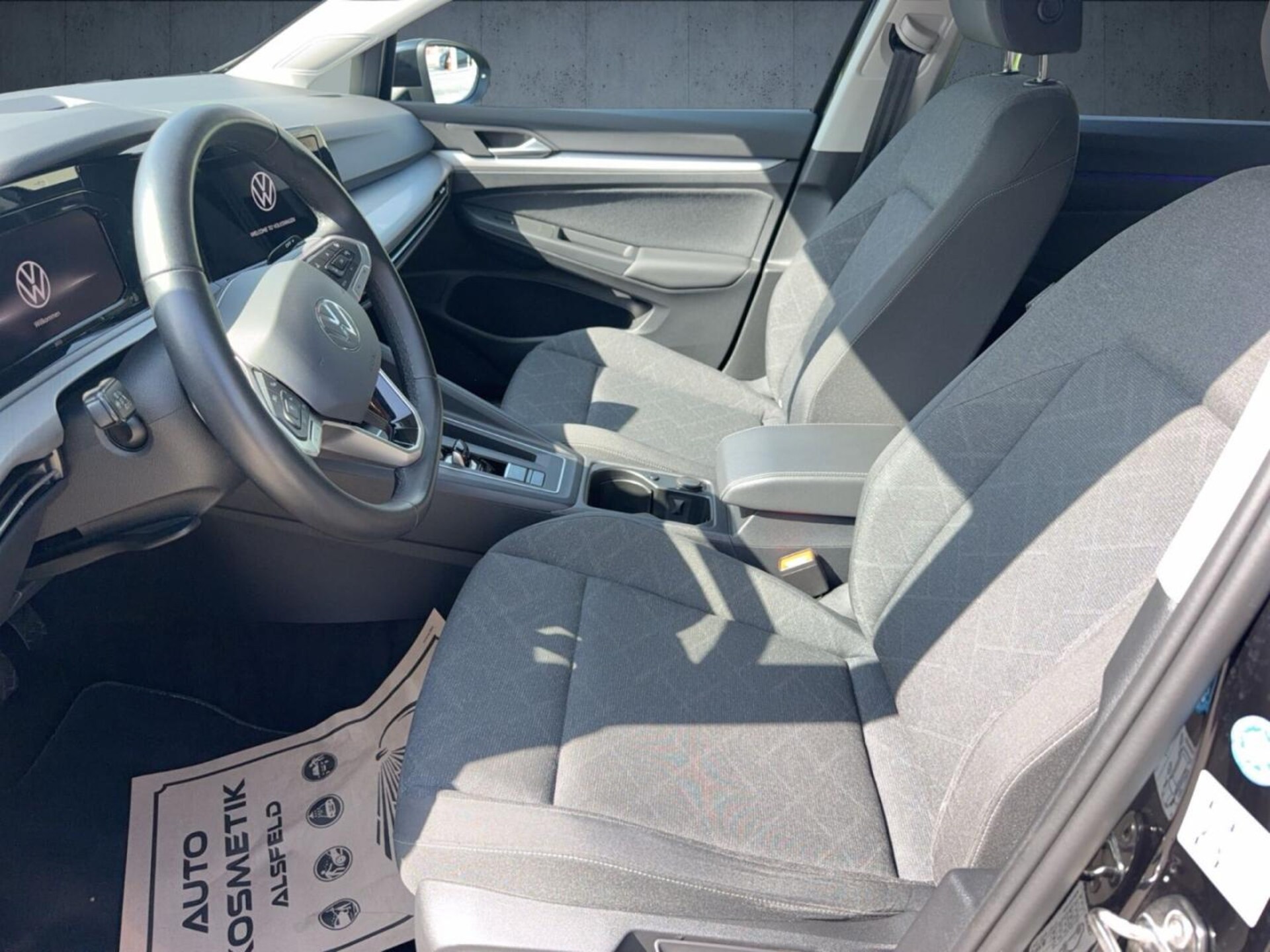 Volkswagen Golf Variant Life