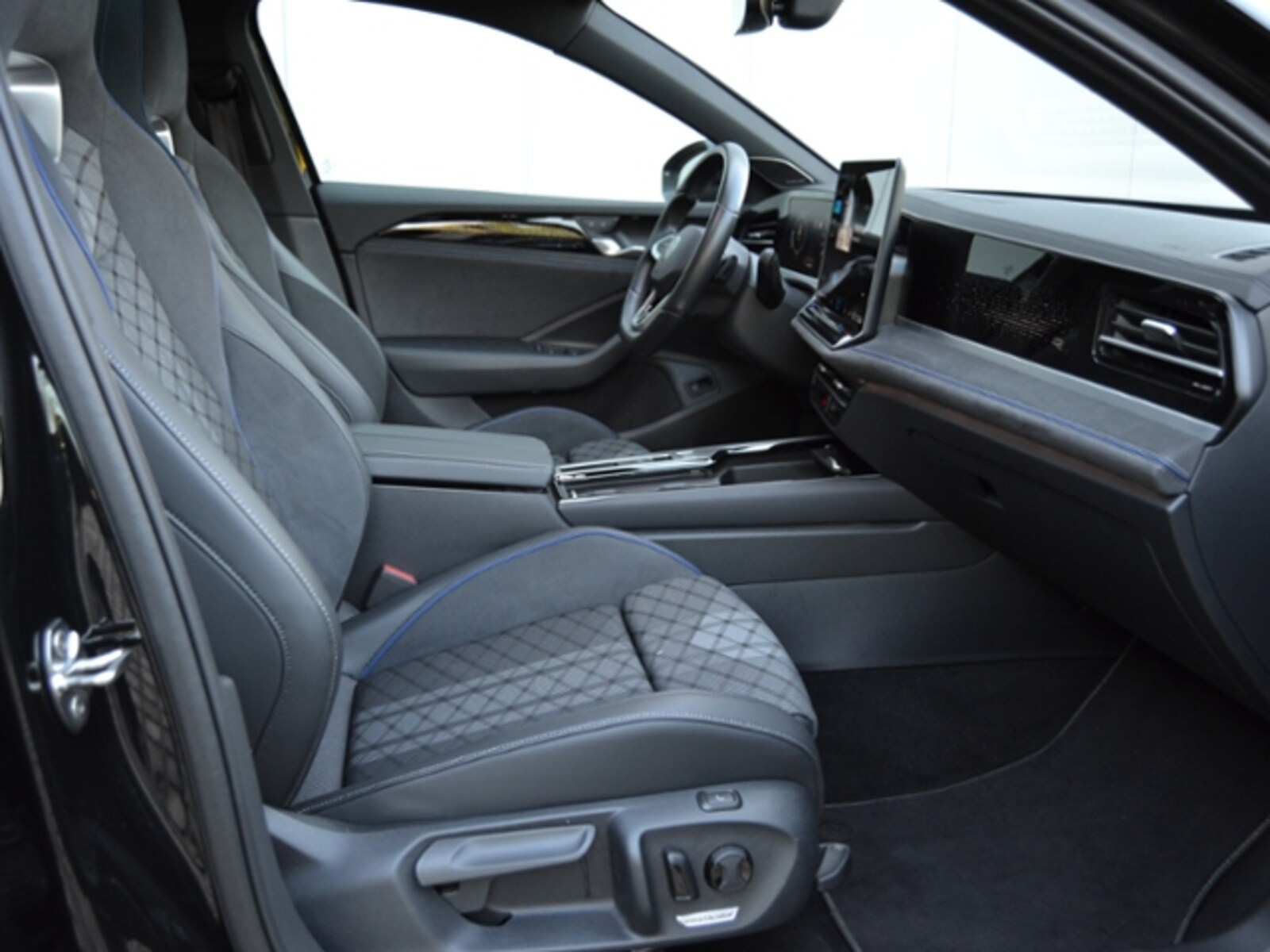 Volkswagen Passat – Bild 4